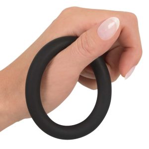 Black Velvets - Dehnbarer Cock and Ball Loop für Ausdauer und Stehvermögen