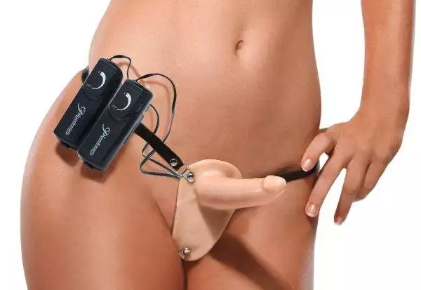 Fetish Fantasy Series - Doppelter Umschnall-Vibrator Hautfarben hell/Schwarz Fetish Fantasy Series - Doppelter Umschnall-Vibrator Hautfarben hell/Schwarz