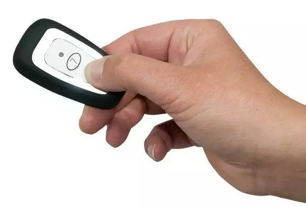 You2Toys Velvet Vibro-Ei - 7-Stufen-Vibration, kabellos, inkl. Batterien