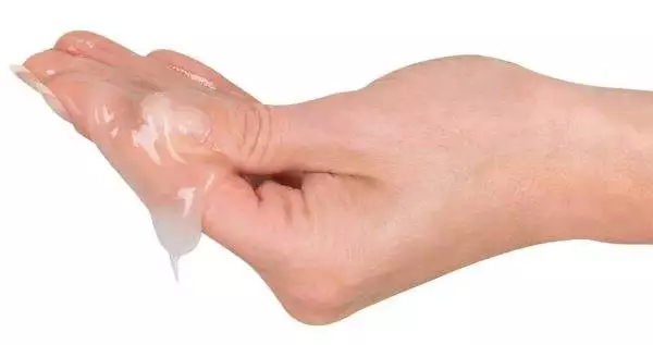 Flutschi Anal Gleitgel - Lang anhaltende Gleitfähigkeit, vegan & glutenfrei Ambra (80 ml)