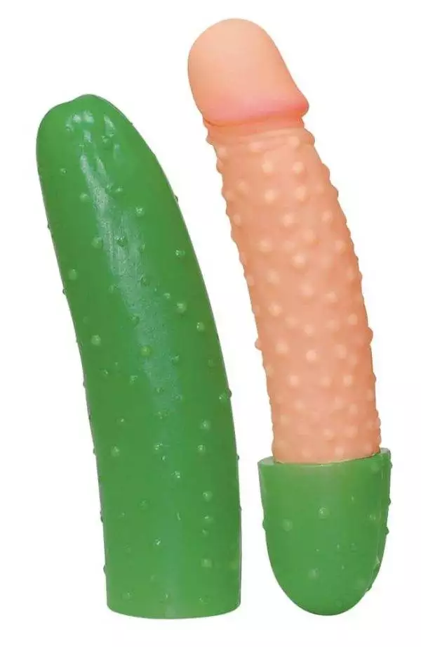 Spritz-Gurke - Naturdildo mit Noppen