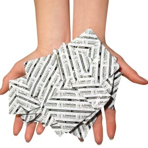 London Extra Gross 100er - Transparente Kondome mit Feuchtbeschichtung (100 Stück) – B