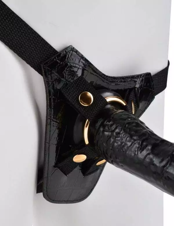 Fetish Fantasy Gold - Verstellbarer Strap-On mit Dildo