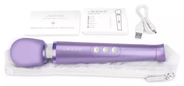 le Wand Petite Rosegold - Kompakter Massagestab für unterwegs Violett