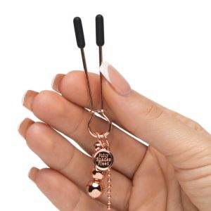 Elegant Bliss - Nippel- und Klitorisklemmen Set, Rosé-Gold, 70 cm Elegant Bliss - Nippel- und Klitorisklemmen Set, Rosé-Gold, 70 cm – Det