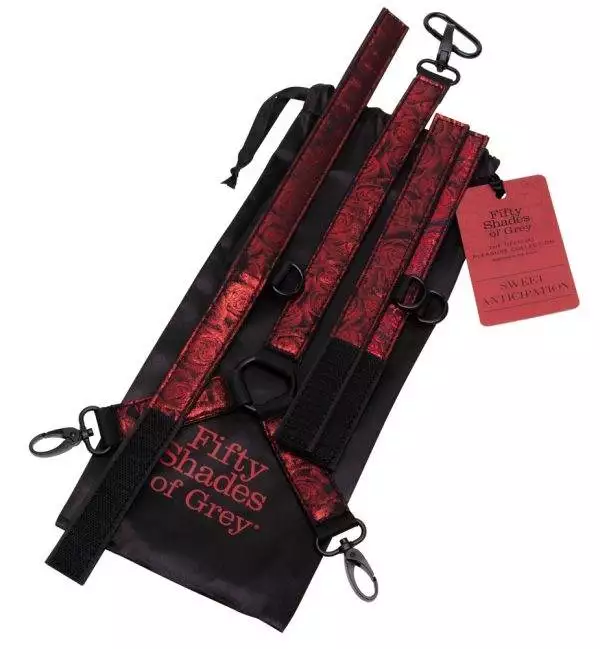 Fifty Shades of Grey Sweet Anticipation Hals- und Handfesseln in Schwarz/Rot Fifty Shades of Grey Sweet Anticipation Hals- und Handfesseln in Schwarz/Rot – D
