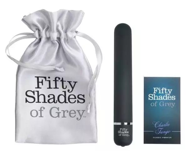Shades of Grey Vibrator - Schwarz, seidige Oberfläche, Batterien separat erhältlich Shades of Grey Vibrator - Schwarz, seidige Oberfläche, Batterien separat erhältlich – C