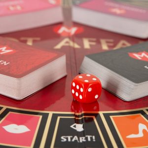 Monogamy Hot Affair - Erotisches Brettspiel für Paare, New Edition Monogamy
Hot Affair - Erotisches Brettspiel für Paare, New Edition – Bild 3