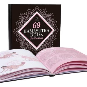 Secret Play Kamasutra Book 69 Kreative Stellungen – Hardcover, Deutsch Secret Play Kamasutra Book 69 Kreative Stellungen – Hardcover, Deutsch – Bild 1