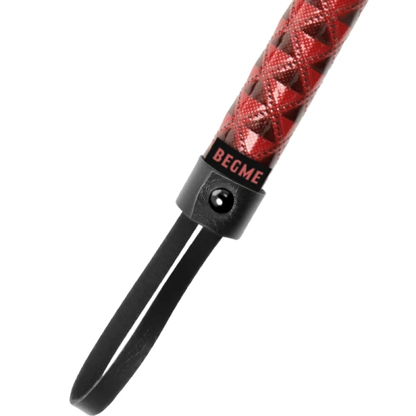 Begme RED Edition Zweep van veganistisch leer voor fetisjspelletjes