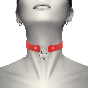 Coquette Accessories Fetisj-halsband van veganistisch leer met hart-hanger Coquette Accessories Fetisj-halsband van veganistisch leer met hart-hanger - Afbeelding 2