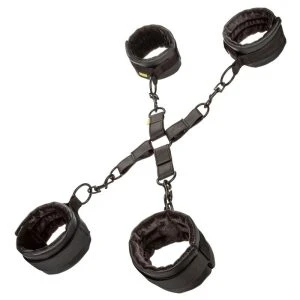 Calexotics Boundless Hog Tie Handboeien en Voetboeien Set