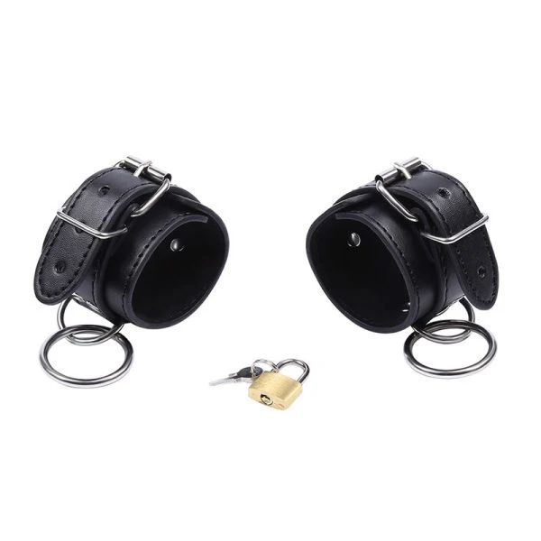 Ohmama O-ring-verschlossene Handgelenk Fesseln für Bondage