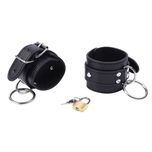 Ohmama O-ring-verschlossene Handgelenk Fesseln für Bondage