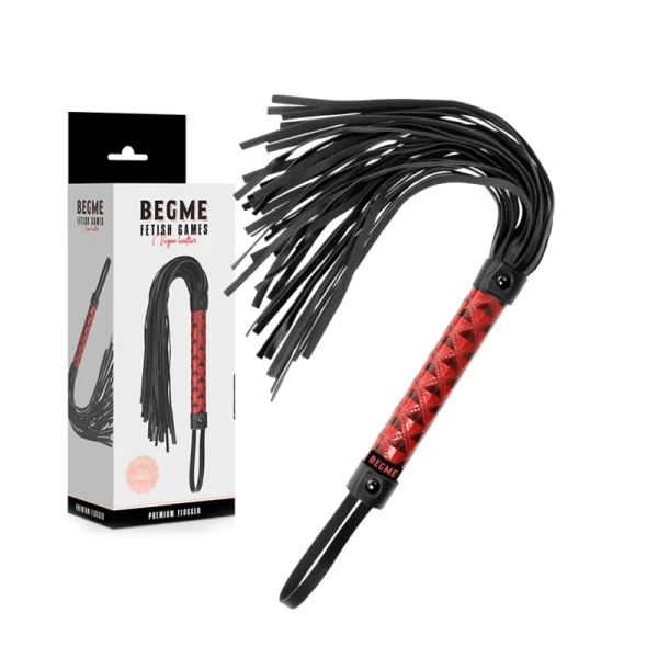 Begme RED Edition Zweep van veganistisch leer voor fetisjspelletjes
