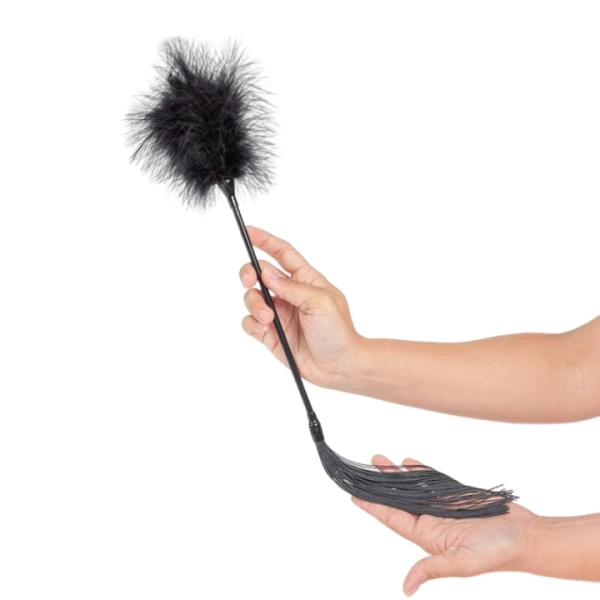 Secretplay 100% Fetish Staubwedel mit Peitsche, schwarz Secretplay 100% Fetish Staubwedel mit Peitsche, schwarz