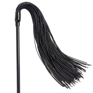 Secretplay 100% Fetish Staubwedel mit Peitsche, schwarz Secretplay 100% Fetish Staubwedel mit Peitsche, schwarz – Bild 2