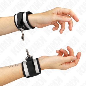 Kink Wrist Restraint Neopreen polsboeien grijs Kink Wrist Restraint Neopreen polsboeien grijs - Afbeelding 1