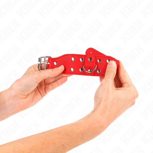Kink Wrist Restraint Armband met dubbele rij noppen rood Kink Wrist Restraint Armband met dubbele rij noppen rood