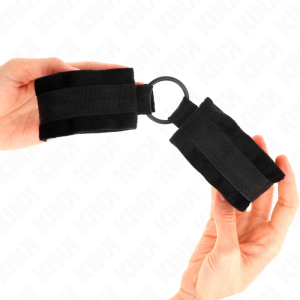 Kink Wrist Restraint Bont-Handboeien met O-Ring Zwart Kink Wrist Restraint Bont-Handboeien met O-Ring Zwart - Afbeelding 4