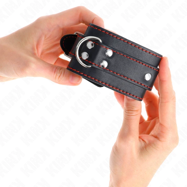 Kink Wrist Restraint polsboei met rode voering, verstelbaar