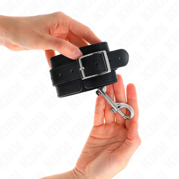 Kink Wrist Restraint Handboei met Rij Noppen Zwart Kink Wrist Restraint Handboei met Rij Noppen Zwart