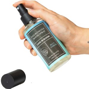 EYE OF Love Bloom Raumspray met Feromonen Blue Ember 150 ml EYE OF Love Bloom Raumspray met Feromonen Blue Ember 150 ml - Afbeelding 2