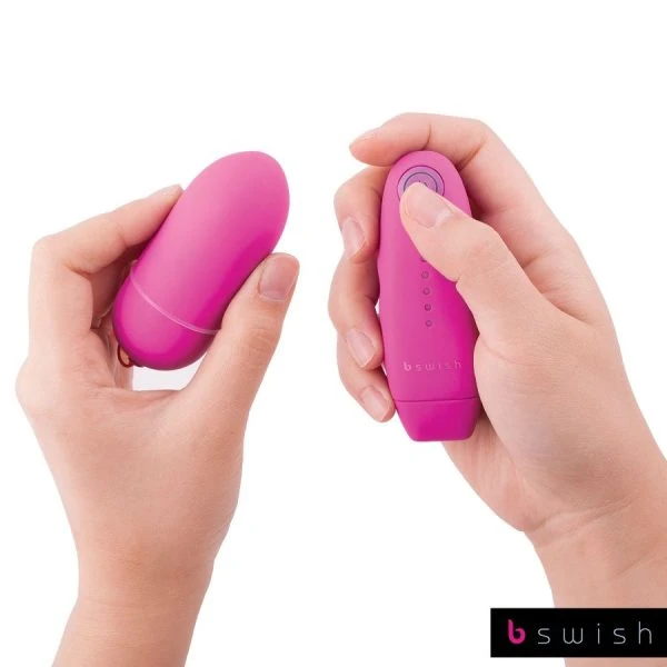 B Swish Bnaughty Unleashed Kogelvibrator met Afstandsbediening Roze