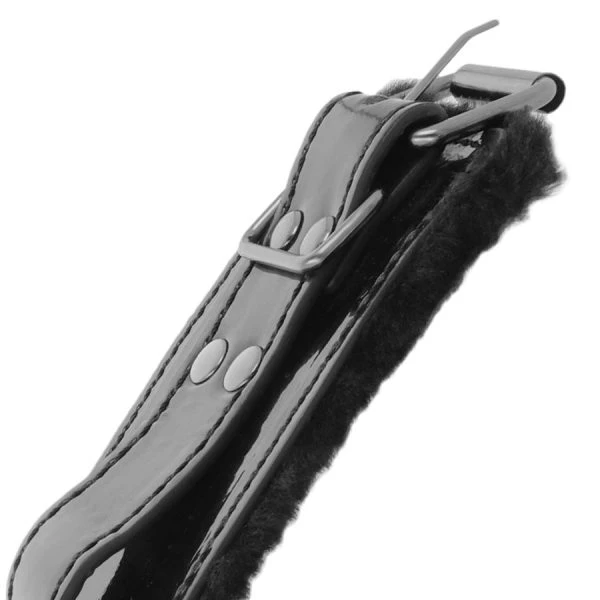 Darkness verstellbare Lederhandschellen mit Vorhängeschloss schwarz Darkness verstellbare Lederhandschellen mit Vorhängeschloss schwarz