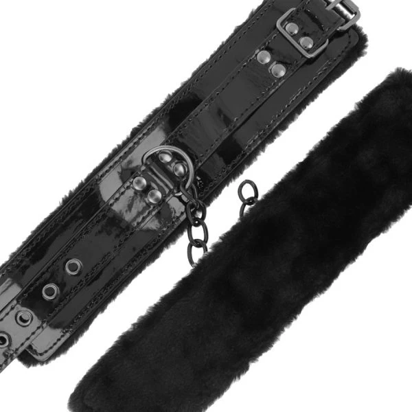 Darkness verstellbare Lederhandschellen mit Vorhängeschloss schwarz Darkness verstellbare Lederhandschellen mit Vorhängeschloss schwarz