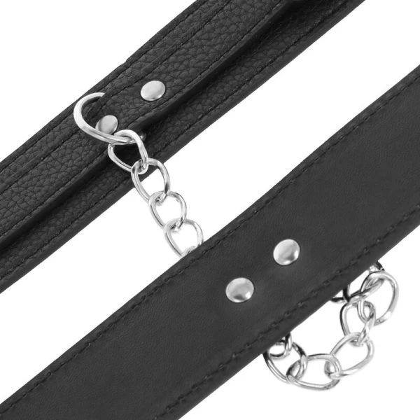 Darkness Bondage Handboeien van zwart gestructureerd leer Darkness Bondage Handboeien van zwart gestructureerd leer