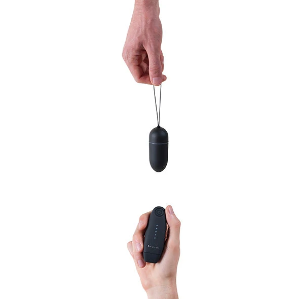 B Swish Bnaughty Classic Unleashed Kugelvibrator mit Fernbedienung schwarz B Swish Bnaughty Classic Unleashed Kugelvibrator mit Fernbedienung schwarz