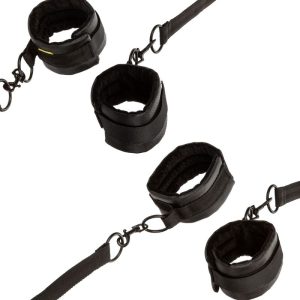 Calexotics Boundless Handboeien-set met Bedboei, rood Calexotics Boundless Handboeien-set met Bedboei, rood - Afbeelding 3