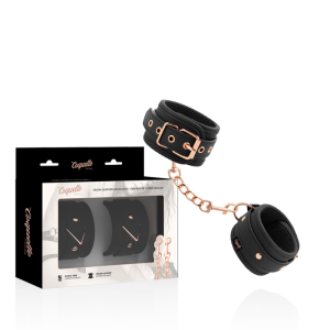 Coquette Chic Desire Fantasy-Handschellen van vegan leer met neopreen voering Coquette Chic Desire Fantasy-Handschellen van vegan leer met neopreen voering - Afbeelding 1