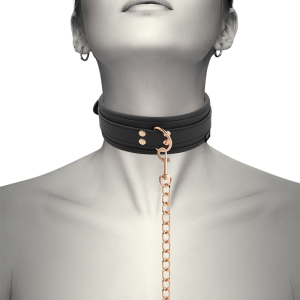 Coquette Chic Desire Fantasy-halsketting van vegan leer met neopreenvoering en riem Coquette Chic Desire Fantasy-halsketting van vegan leer met neopreenvoering en riem - Afbeelding 3