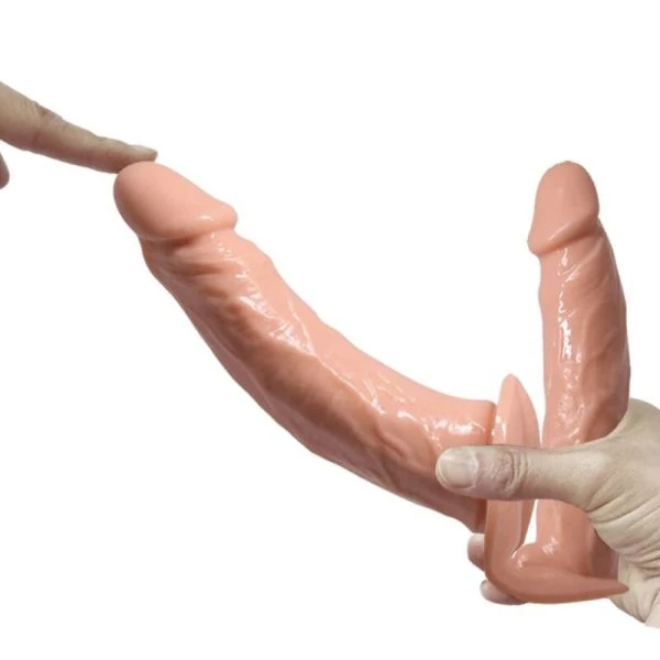 Baile Dubbele Dildo met Harnas Ultra Hartstochtelijk vleeskleurig