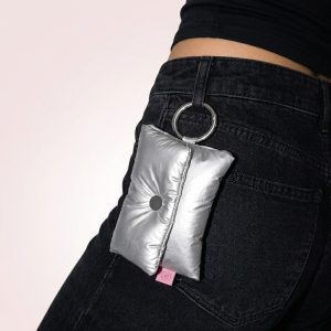 Womanizer Opbergtas Snap Pouch Silver, zilver Womanizer Opbergtas Snap Pouch Silver, zilver - Afbeelding 5